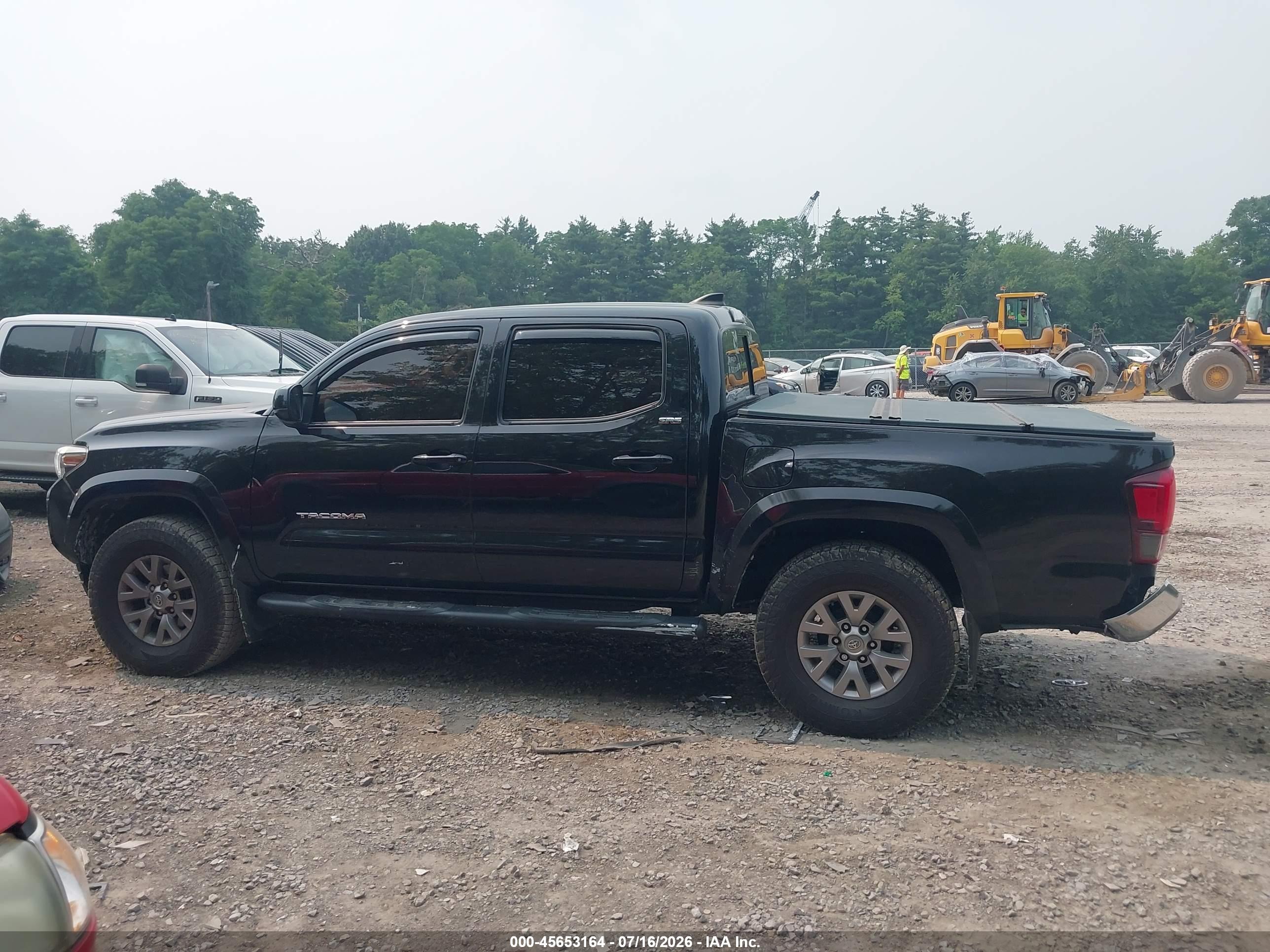 2019 TOYOTA TACOMA SR5 V6