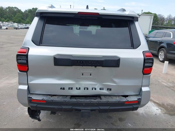 2025 TOYOTA 4RUNNER SR5