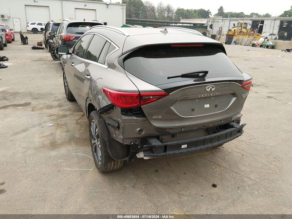 2018 INFINITI QX30 ESSENTIAL