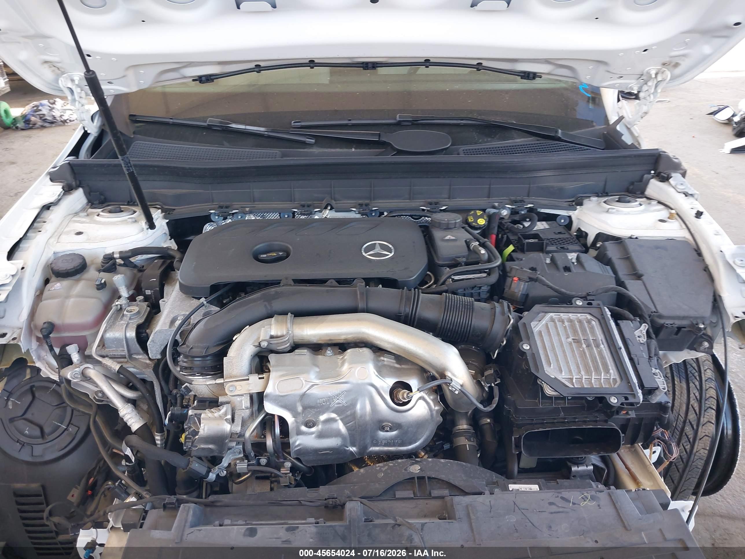 2025 MERCEDES-BENZ GLB 250 GLB250