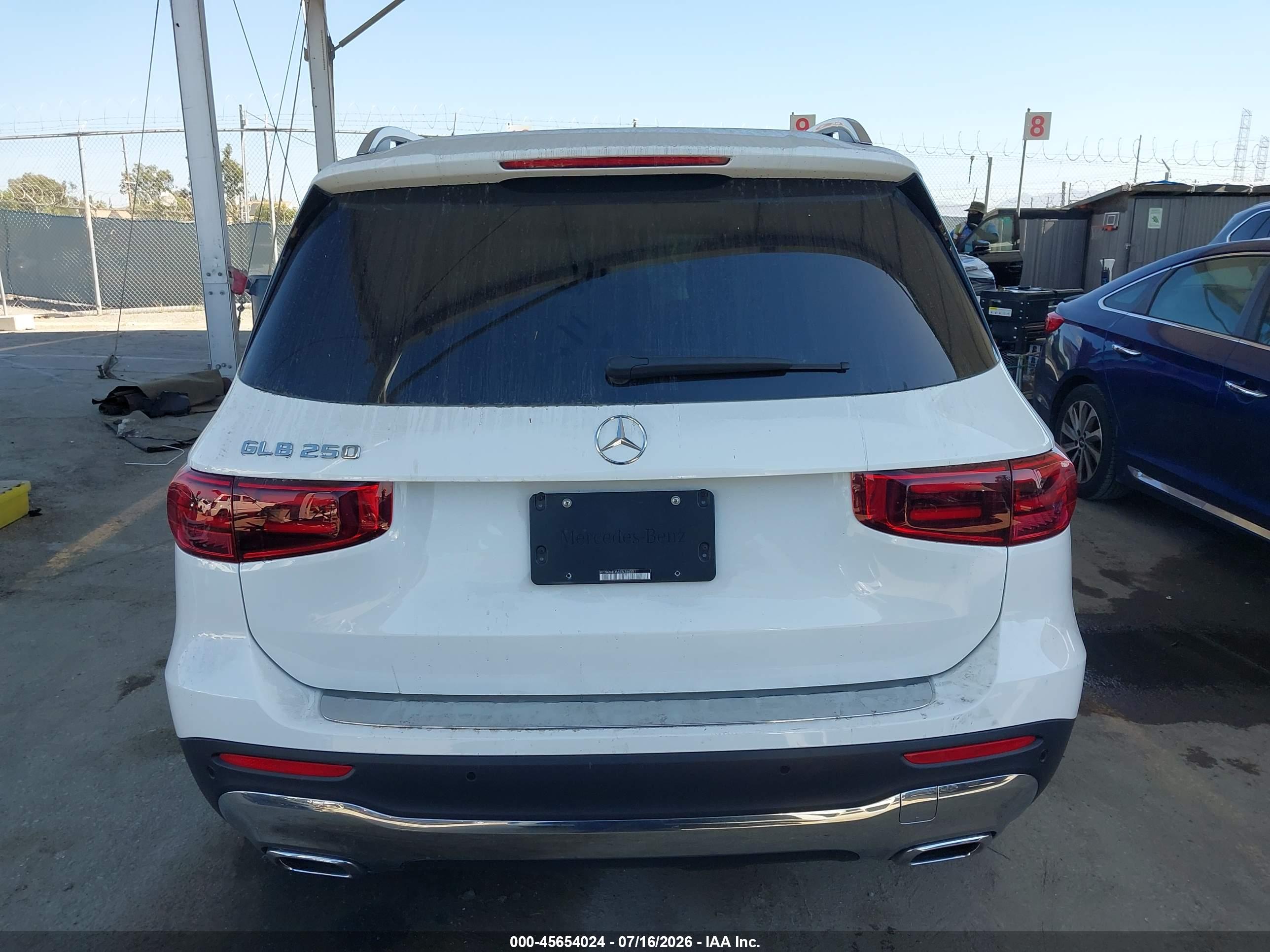 2025 MERCEDES-BENZ GLB 250 GLB250