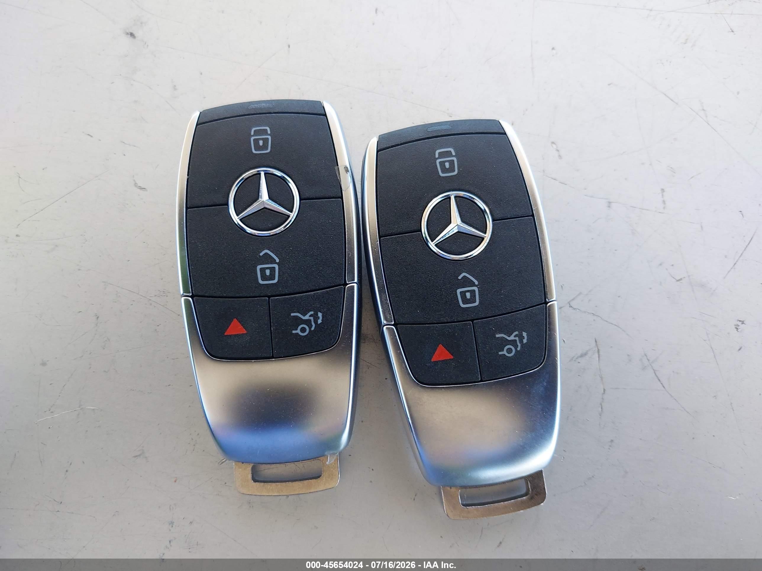 2025 MERCEDES-BENZ GLB 250 GLB250