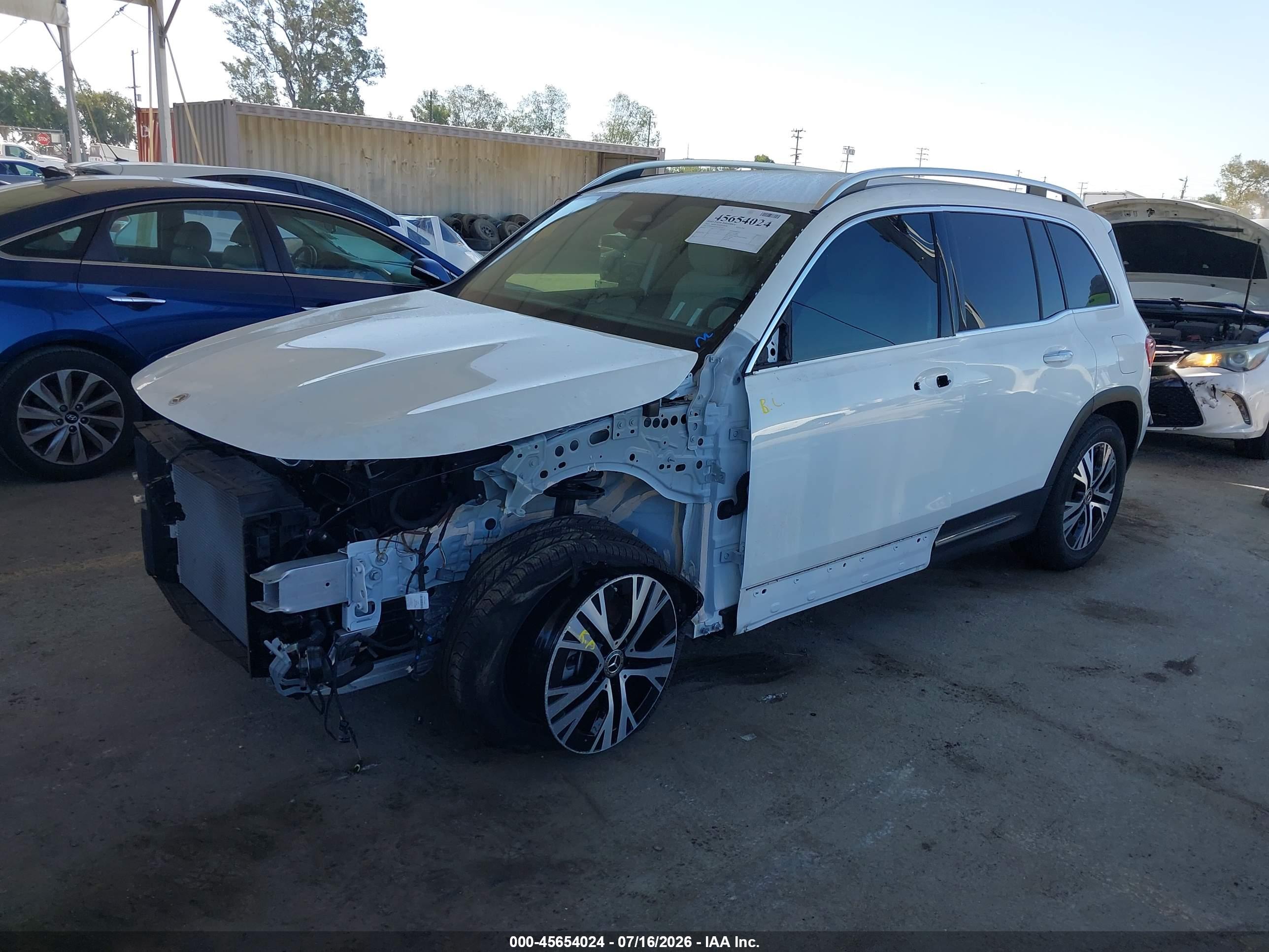 2025 MERCEDES-BENZ GLB 250 GLB250