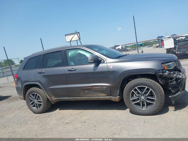 2017 JEEP GRAND CHEROKEE TRAILHAWK