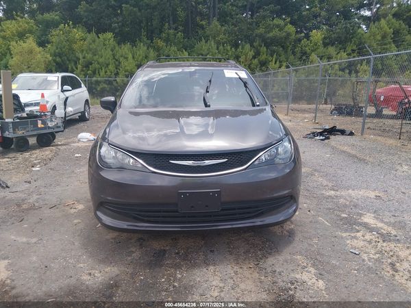 2020 CHRYSLER VOYAGER LXI