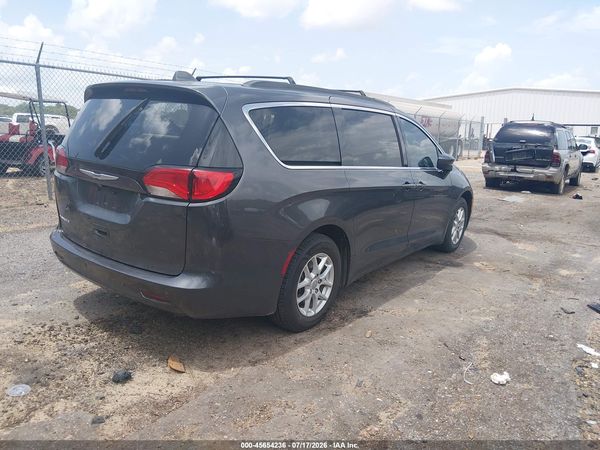 2020 CHRYSLER VOYAGER LXI