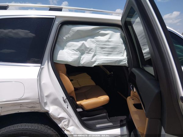 2018 VOLVO XC90 T6 MOMENTUM