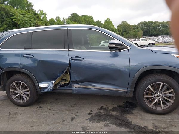 2017 TOYOTA HIGHLANDER XLE