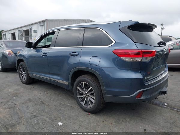 2017 TOYOTA HIGHLANDER XLE