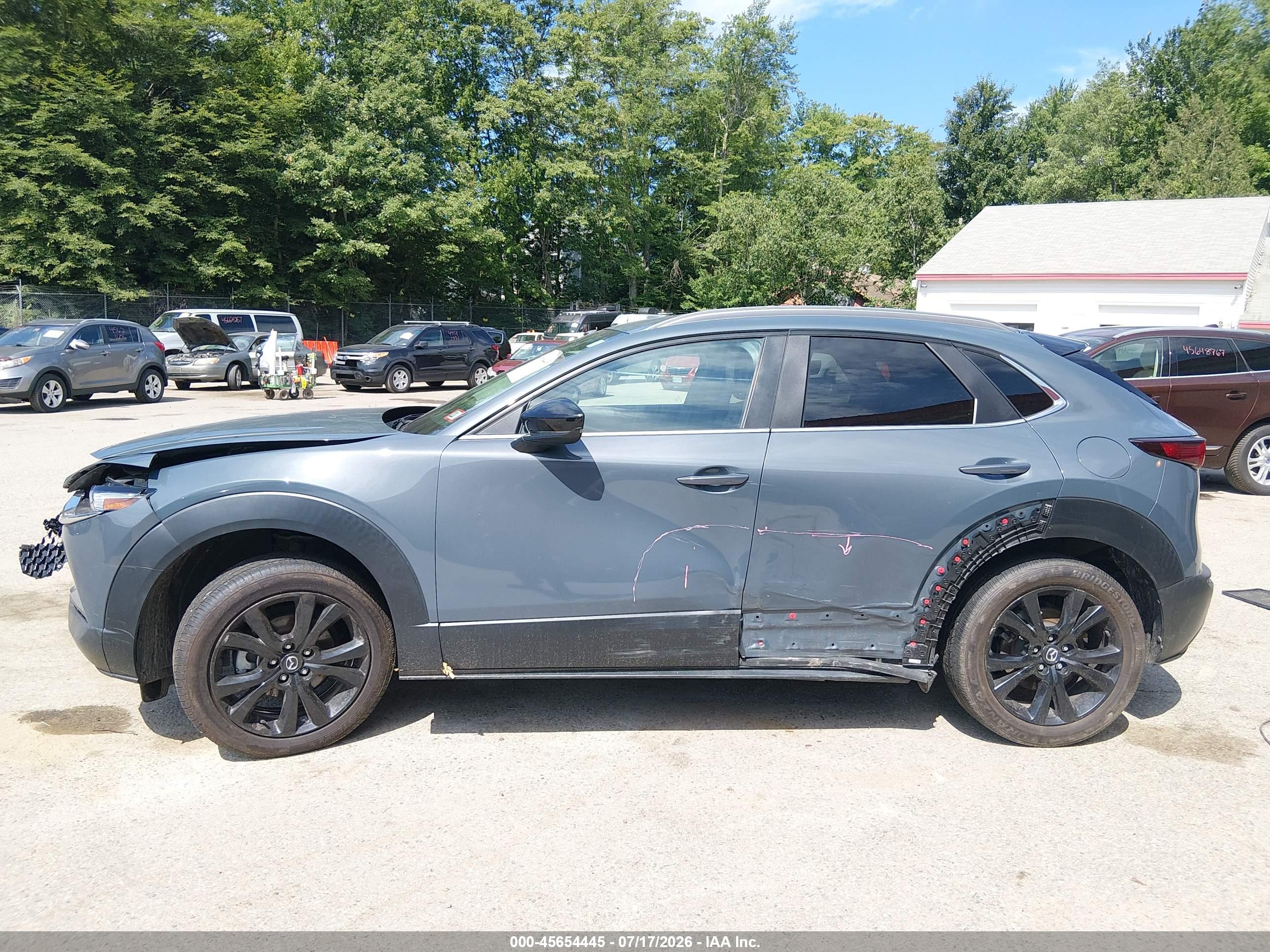 2022 MAZDA CX-30 CARBON EDITION