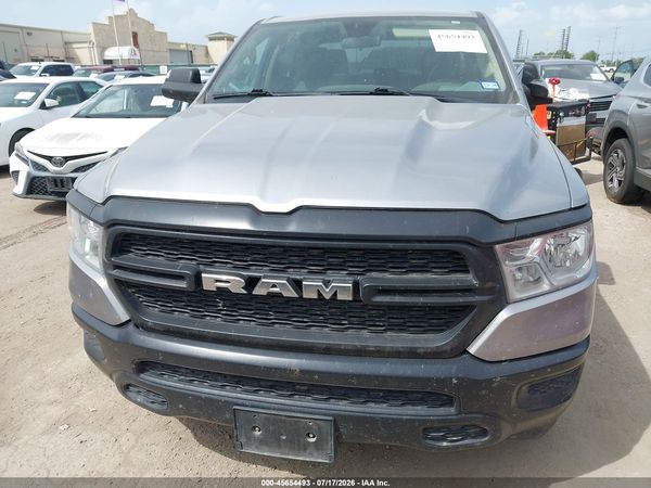 2020 RAM 1500 TRADESMAN  4X2 5'7 BOX