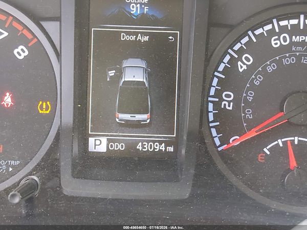 2022 TOYOTA TACOMA SR