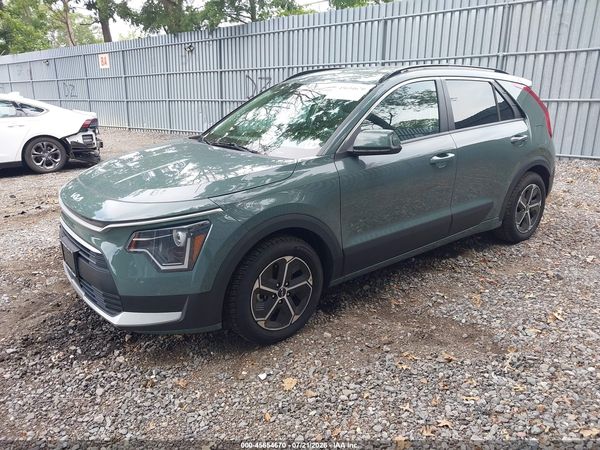 2023 KIA NIRO EX