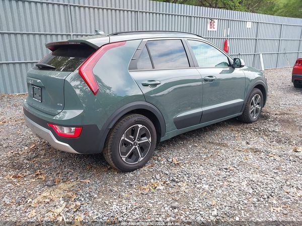 2023 KIA NIRO EX