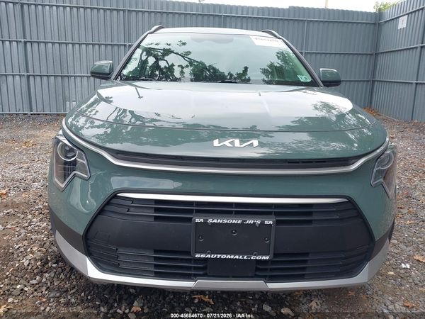 2023 KIA NIRO EX