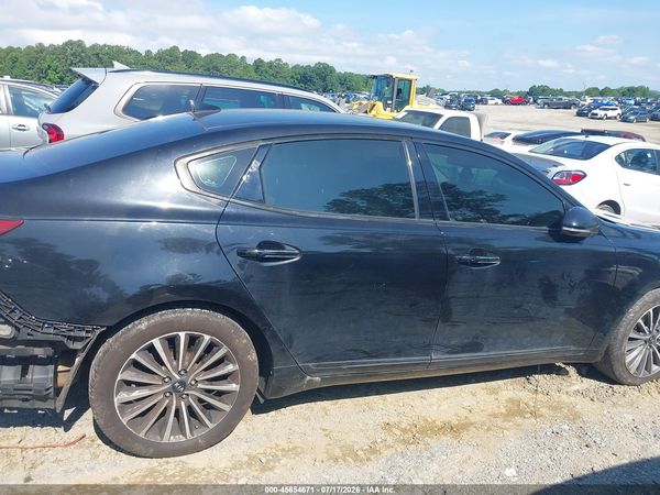 2017 KIA CADENZA PREMIUM