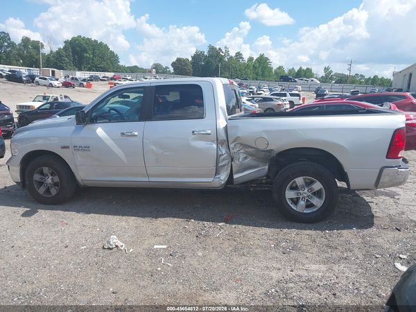 2017 RAM 1500 SLT  4X2 6'4 BOX