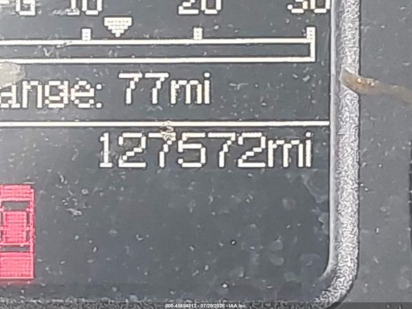 2017 RAM 1500 SLT  4X2 6'4 BOX