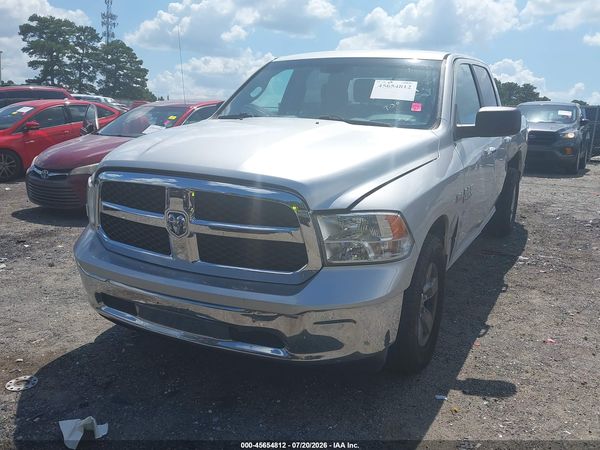 2017 RAM 1500 SLT  4X2 6'4 BOX