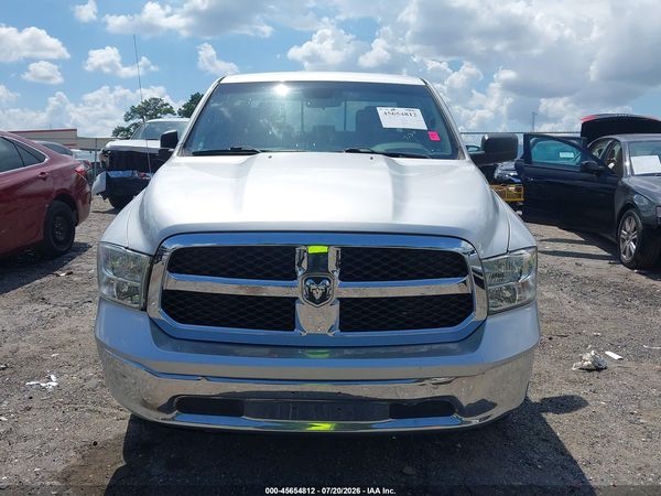 2017 RAM 1500 SLT  4X2 6'4 BOX
