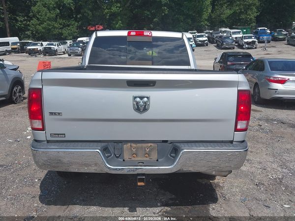 2017 RAM 1500 SLT  4X2 6'4 BOX