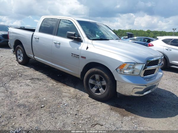 2017 RAM 1500 SLT  4X2 6'4 BOX