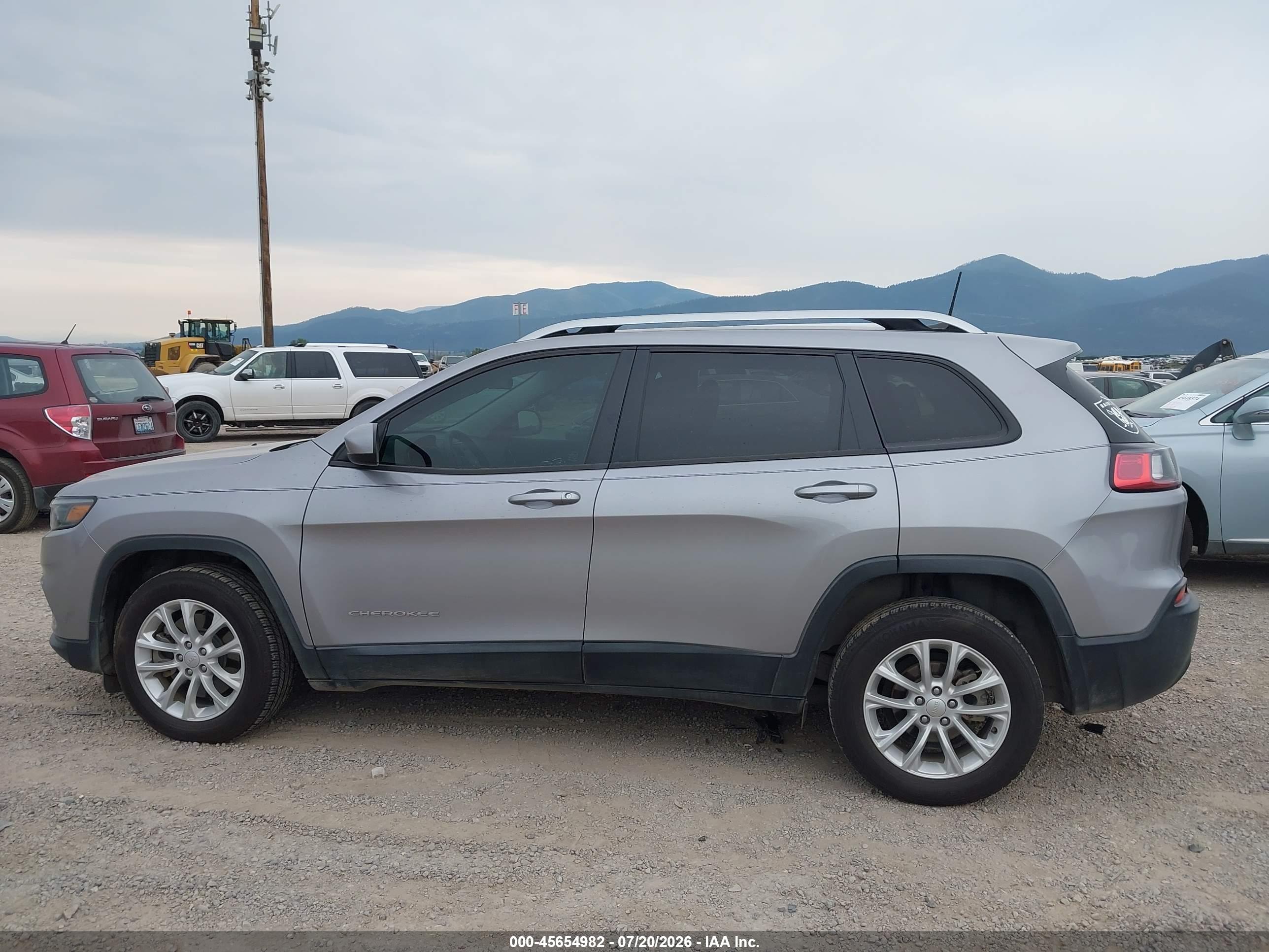 2020 JEEP CHEROKEE LATITUDE FWD