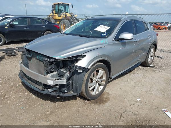 2019 INFINITI QX30 LUXE