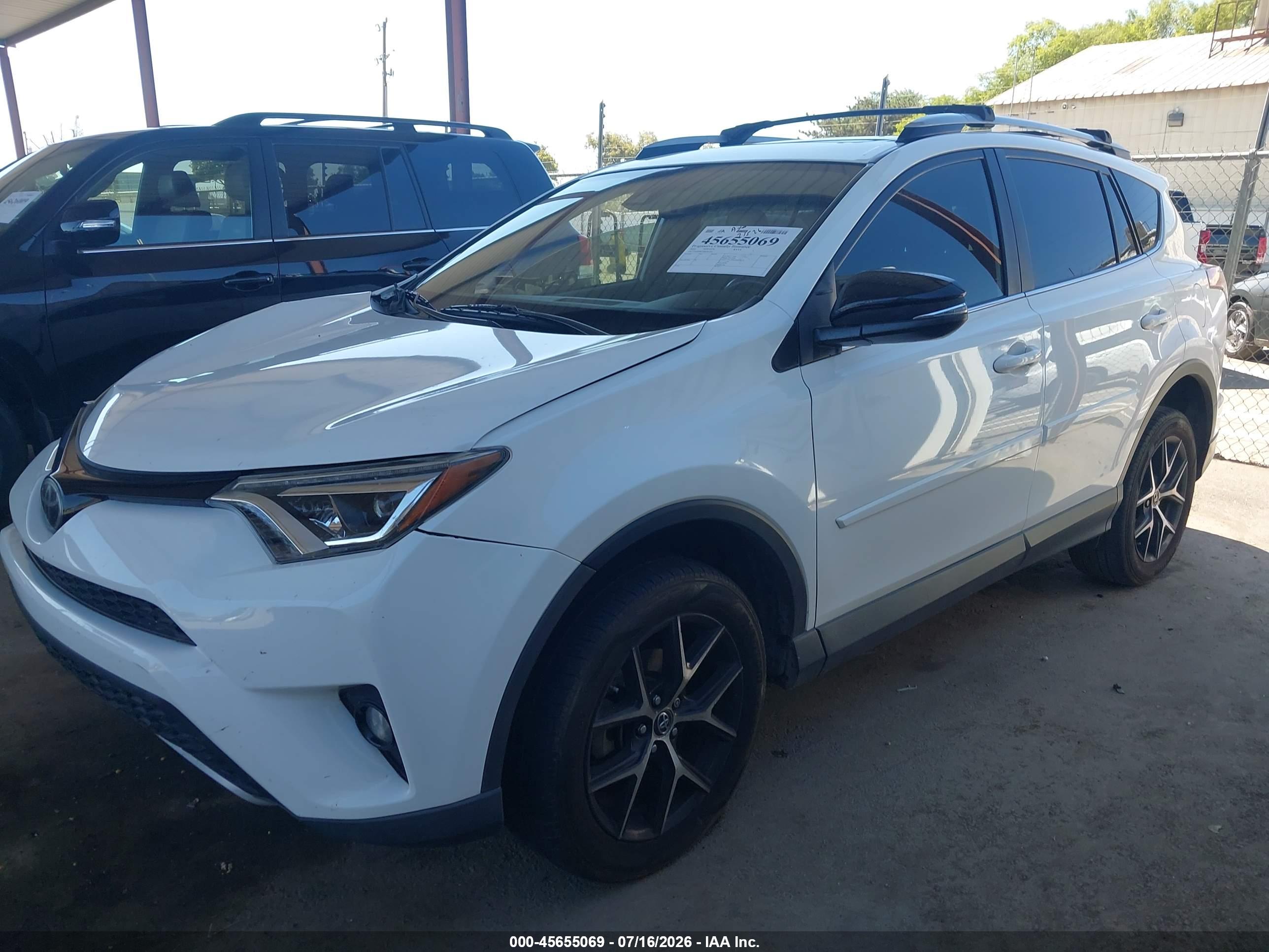 2018 TOYOTA RAV4 SE