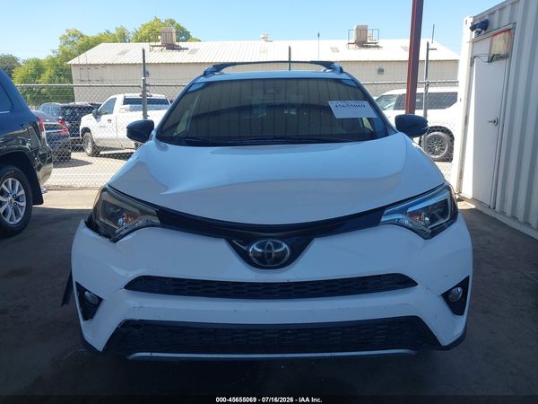 2018 TOYOTA RAV4 SE