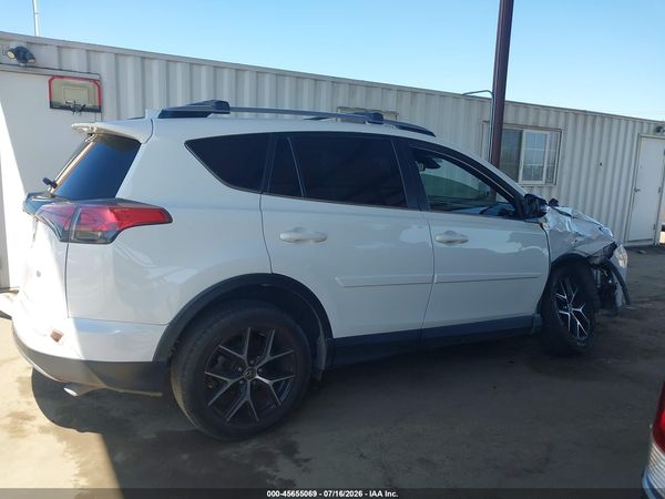 2018 TOYOTA RAV4 SE