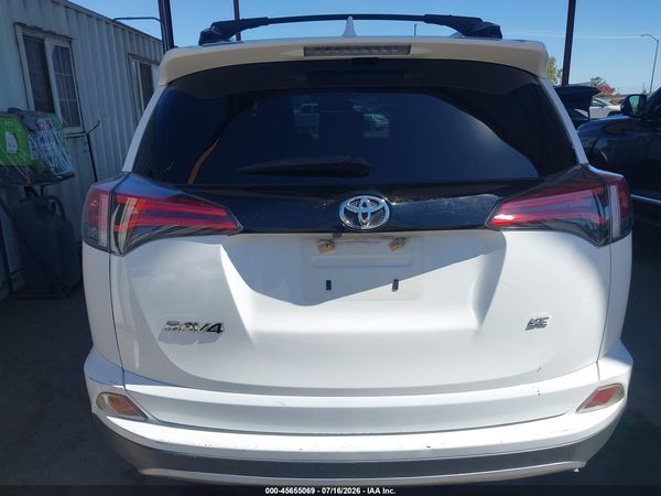 2018 TOYOTA RAV4 SE