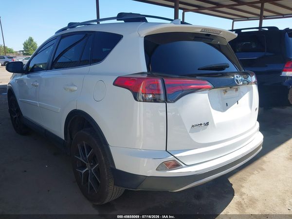 2018 TOYOTA RAV4 SE