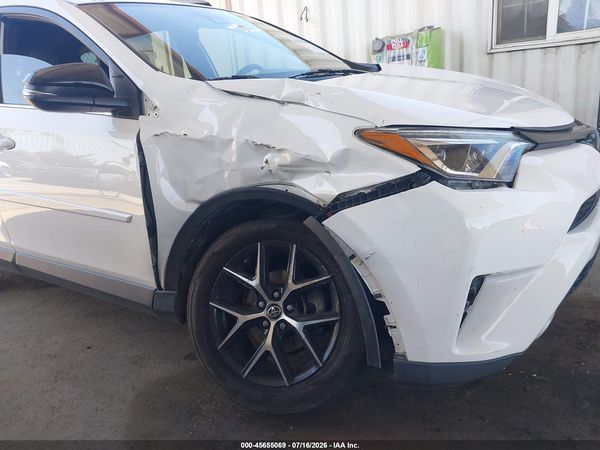 2018 TOYOTA RAV4 SE