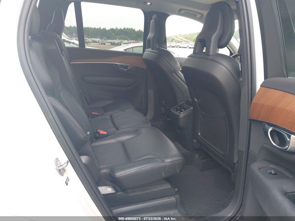 2021 VOLVO XC90 T6 MOMENTUM 7 PASSENGER