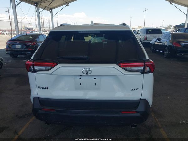 2025 TOYOTA RAV4 XLE