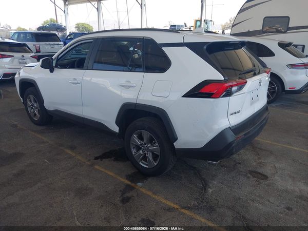 2025 TOYOTA RAV4 XLE