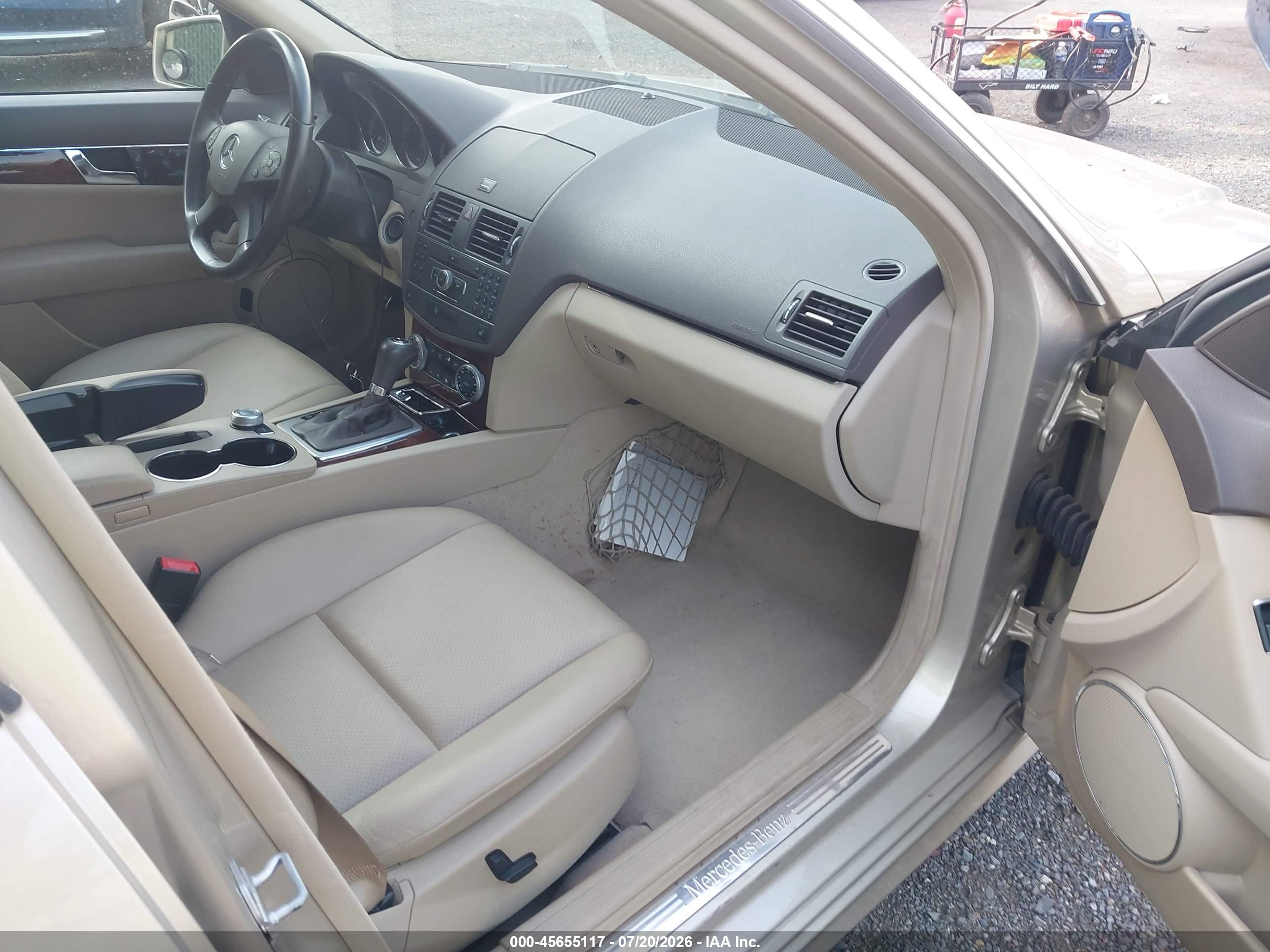 2011 MERCEDES-BENZ C 300 C300 4-MATIC
