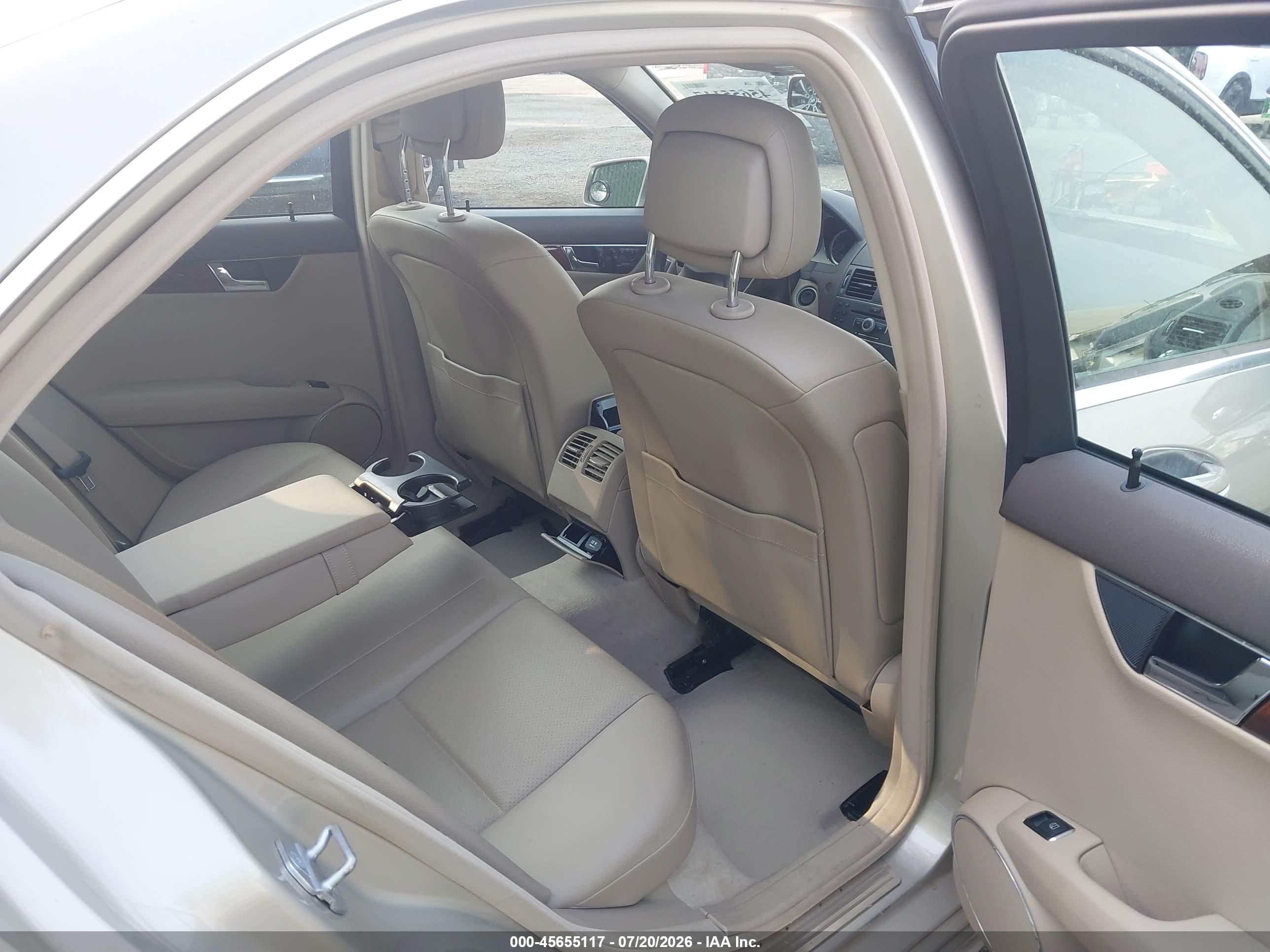 2011 MERCEDES-BENZ C 300 C300 4-MATIC