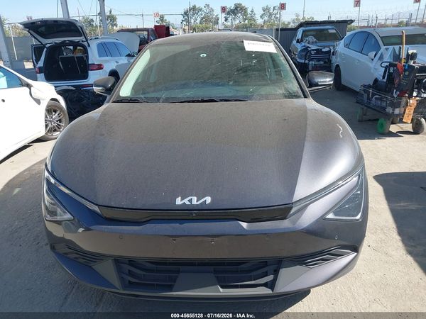 2025 KIA EV6 LIGHT LONG RANGE RWD