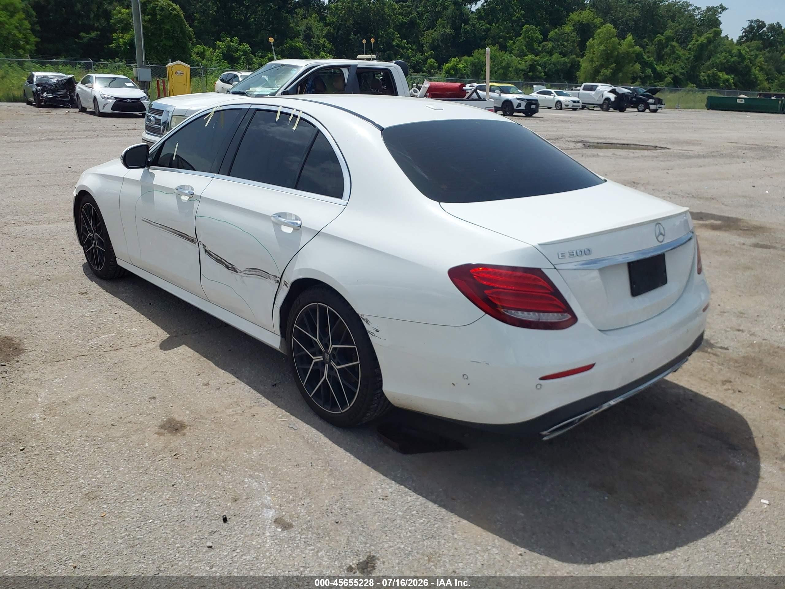 2017 MERCEDES-BENZ E 300 E300