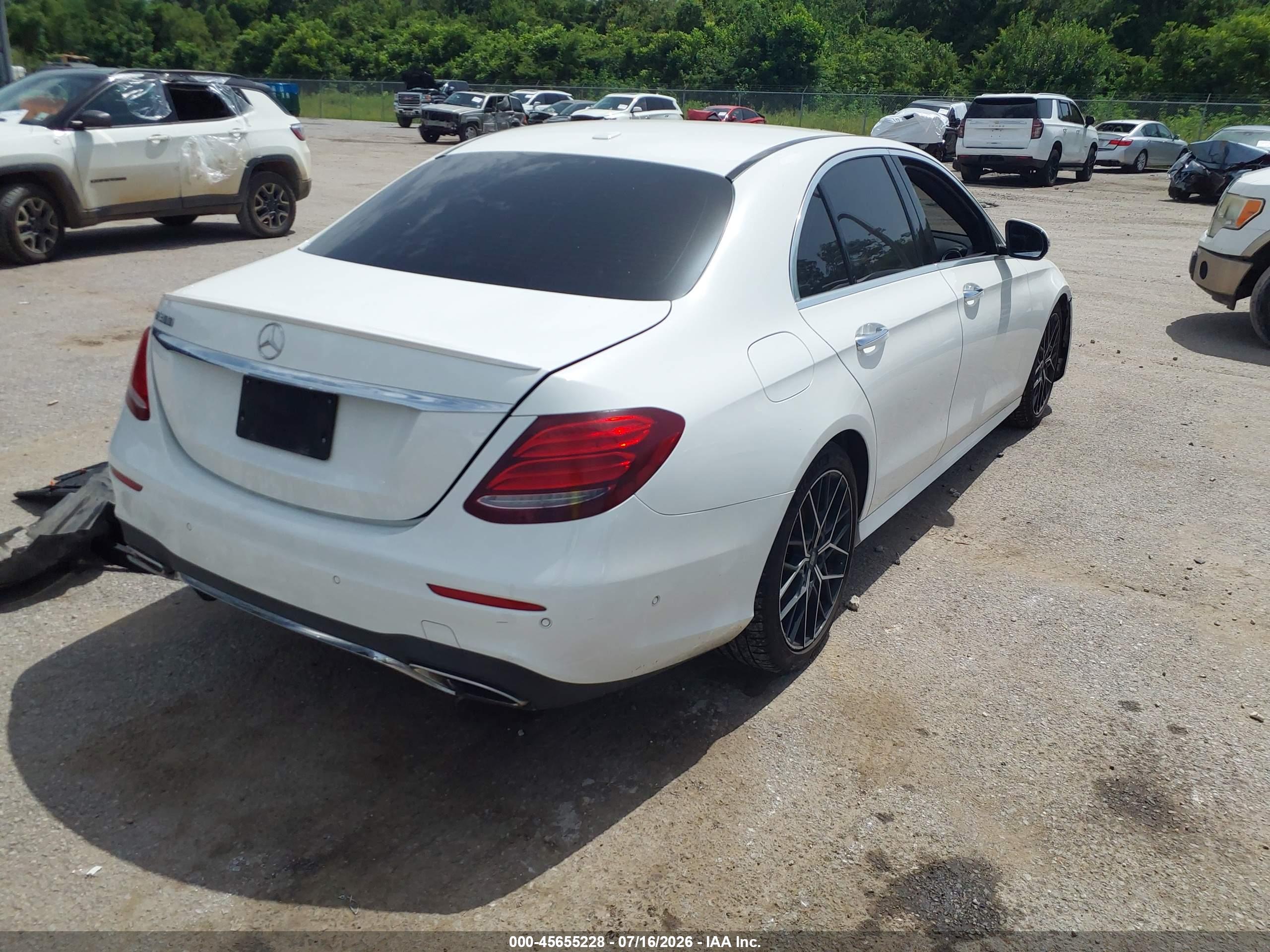 2017 MERCEDES-BENZ E 300 E300