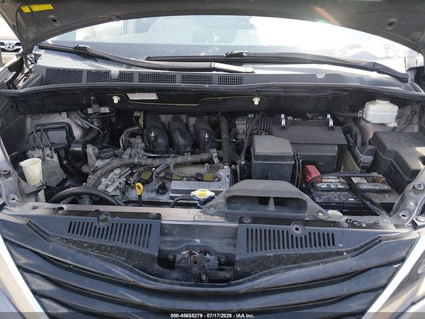 2012 TOYOTA SIENNA LE V6 8 PASSENGER