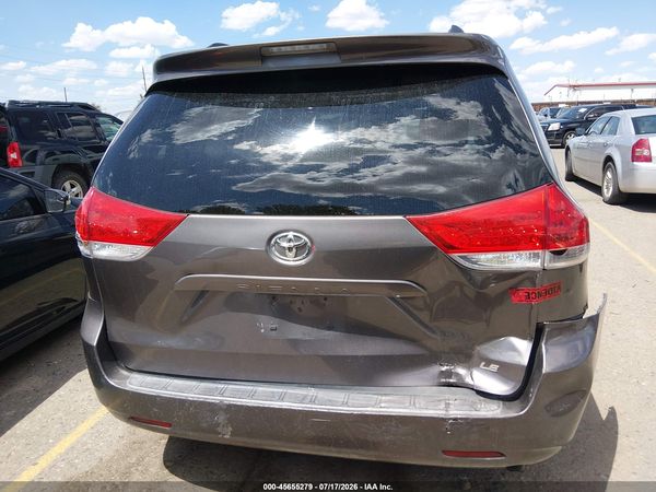 2012 TOYOTA SIENNA LE V6 8 PASSENGER