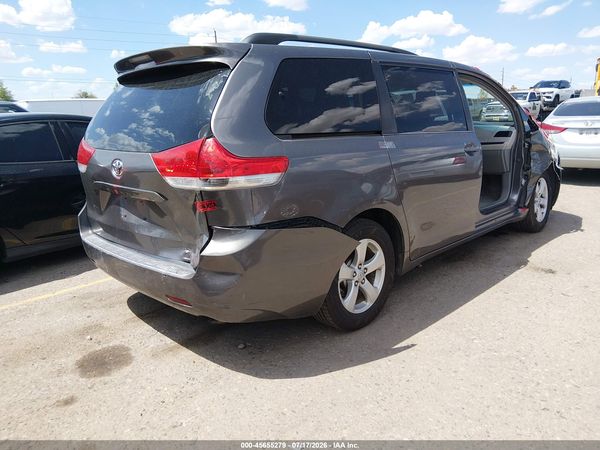 2012 TOYOTA SIENNA LE V6 8 PASSENGER