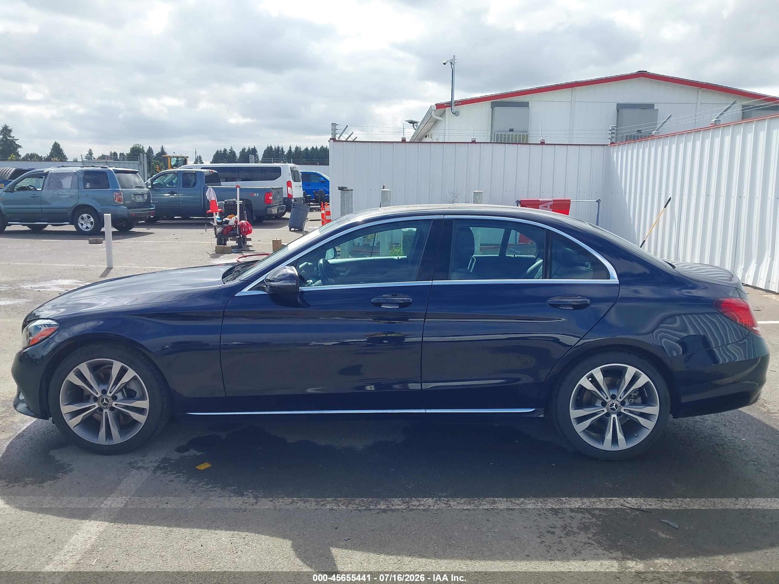 2019 MERCEDES-BENZ C 300 C300