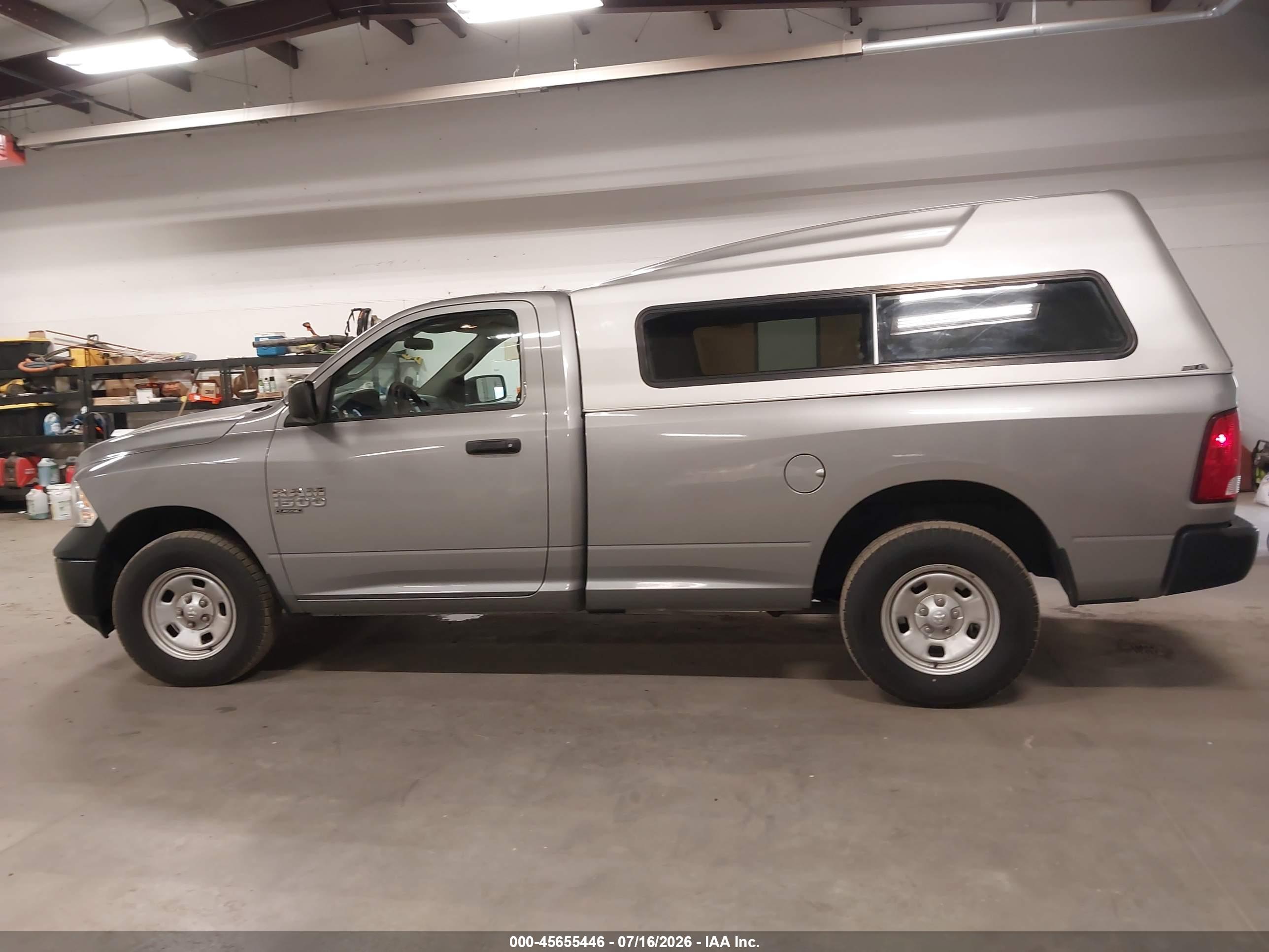 2019 RAM 1500 CLASSIC TRADESMAN  4X4 8' BOX