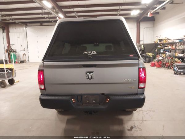 2019 RAM 1500 CLASSIC TRADESMAN  4X4 8' BOX