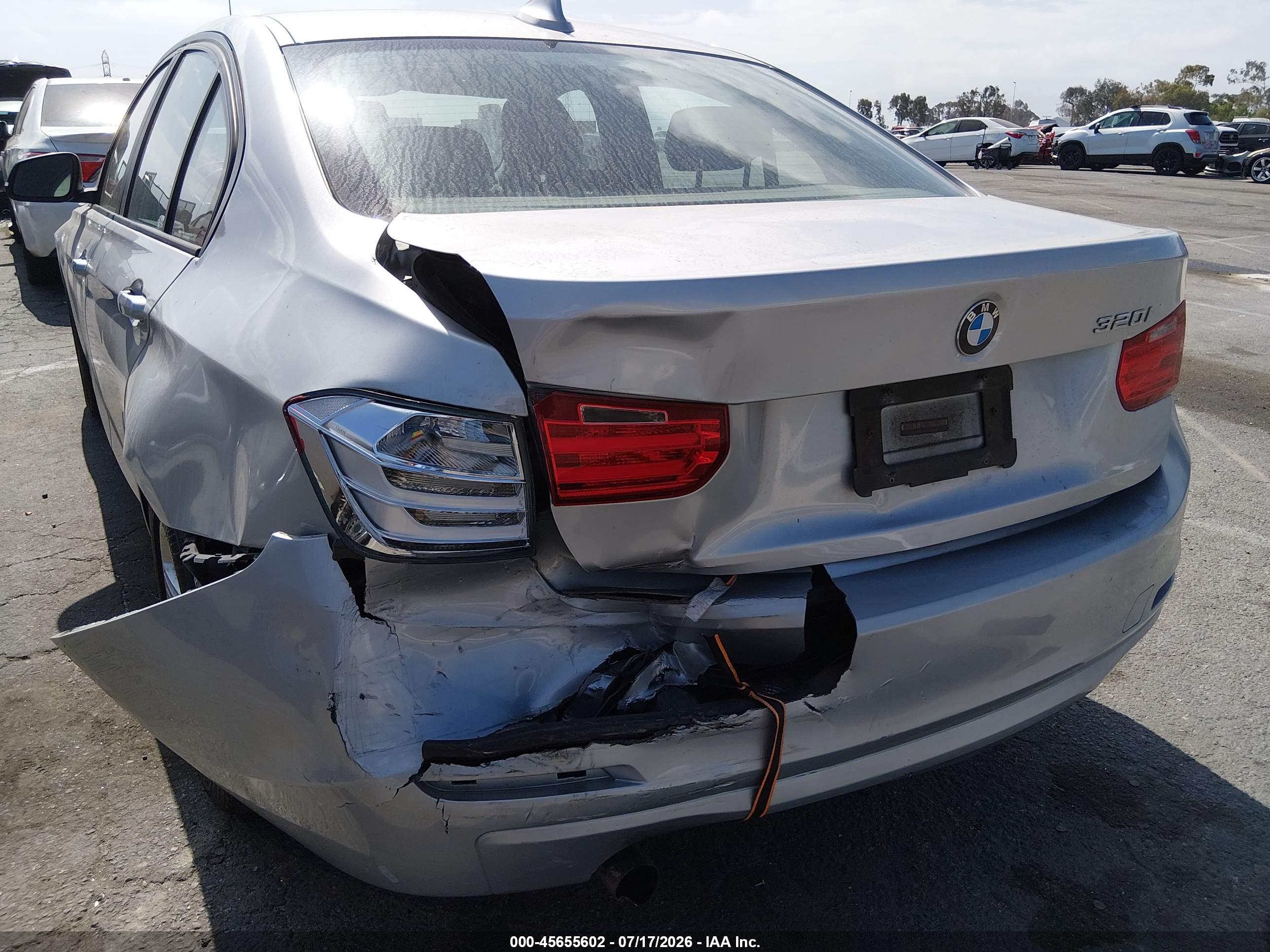 2015 BMW 320I SA
