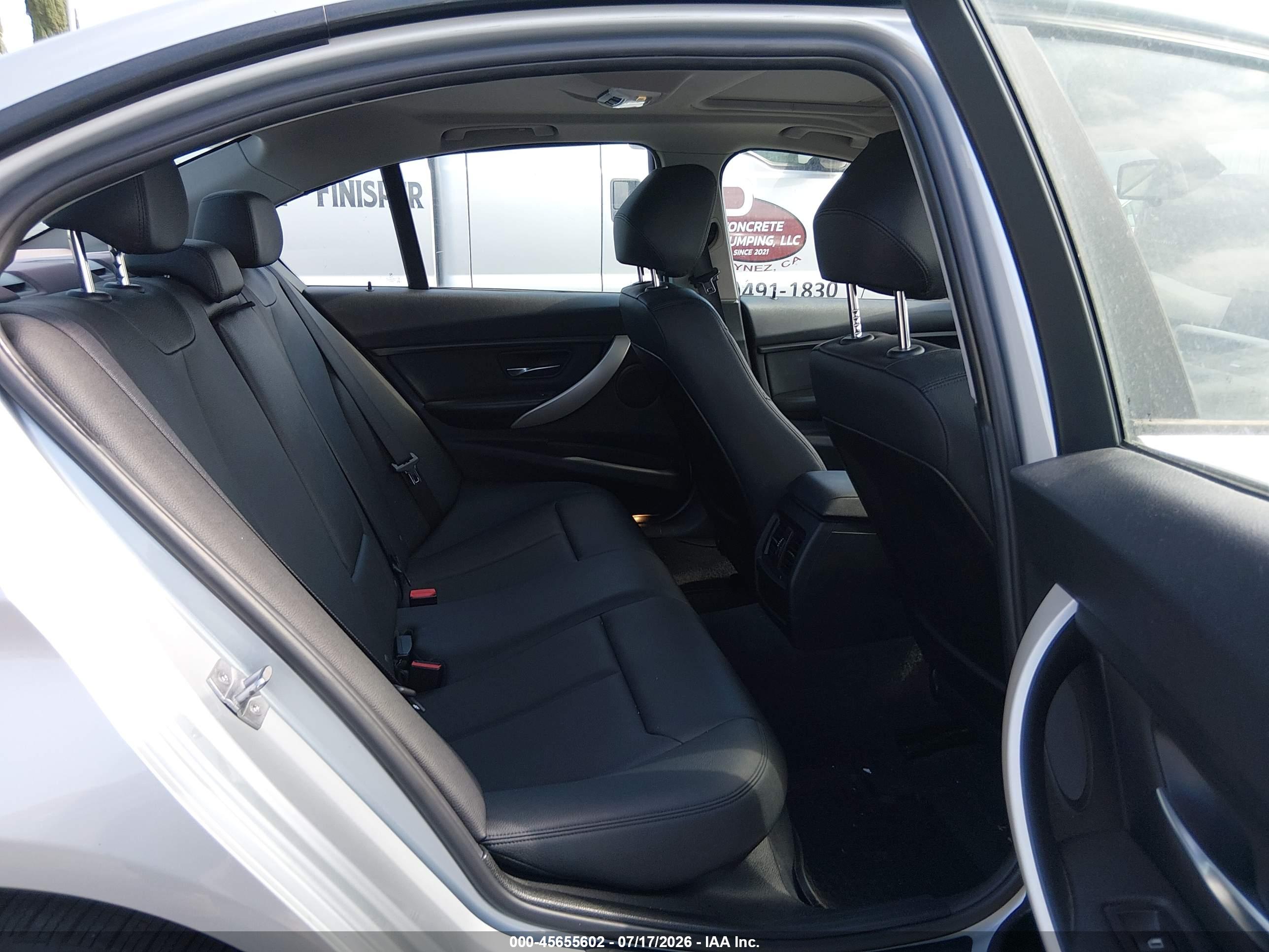 2015 BMW 320I SA
